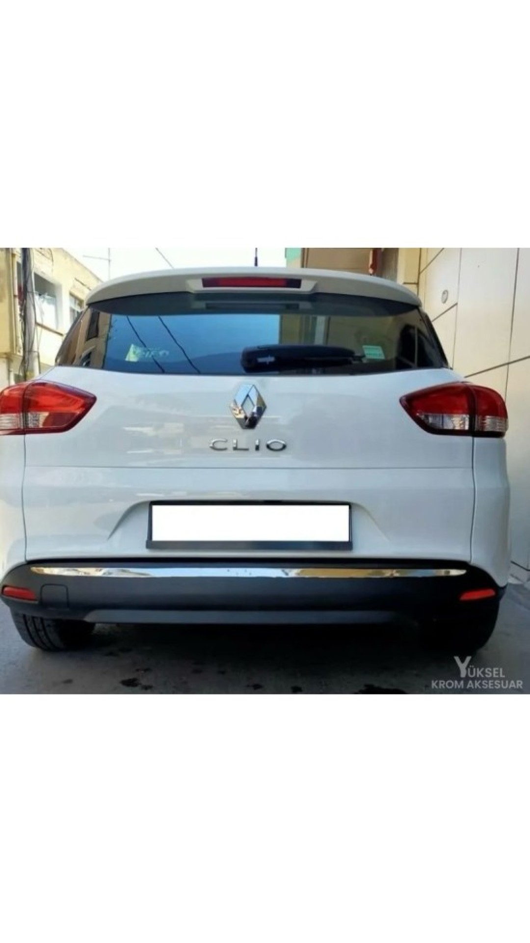 Renault Clio 4 Sw Krom Arka Tampon Çıtası 2012-2019 Model Aralığı Uyumlu