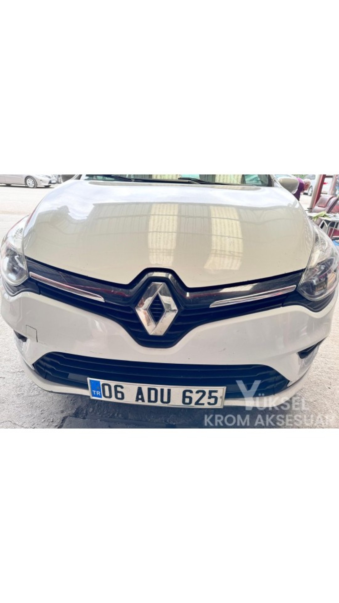 Renault Clio 4 Krom Ön Panjur 2012-2019 Model Aralığı Uyumlu