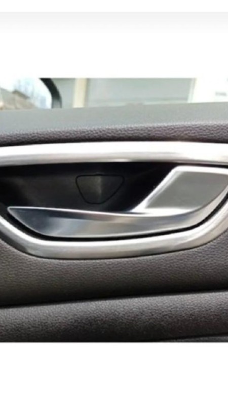 Renault Megane 4 İç Kapı Kolu Çerçevesi 2016-2023 Model Aralığı Uyumlu
