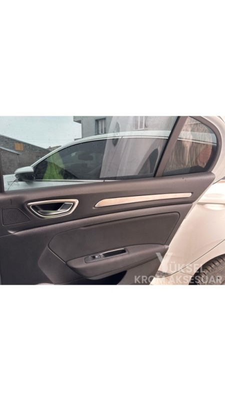 Renault Megane 4 Krom İç Kapı Çıtası 2016-2023 Model Aralığı Uyumlu