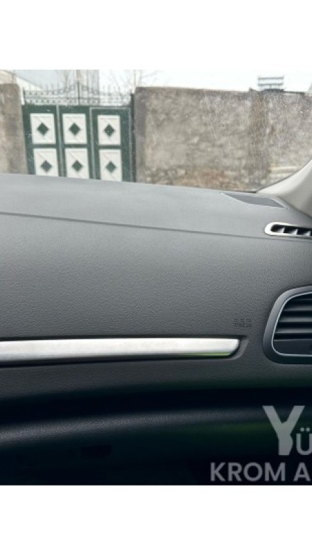 Renault Megane 4 Krom Ön Konsol Çıtası 2016-2023 Model Aralığı Uyumlu