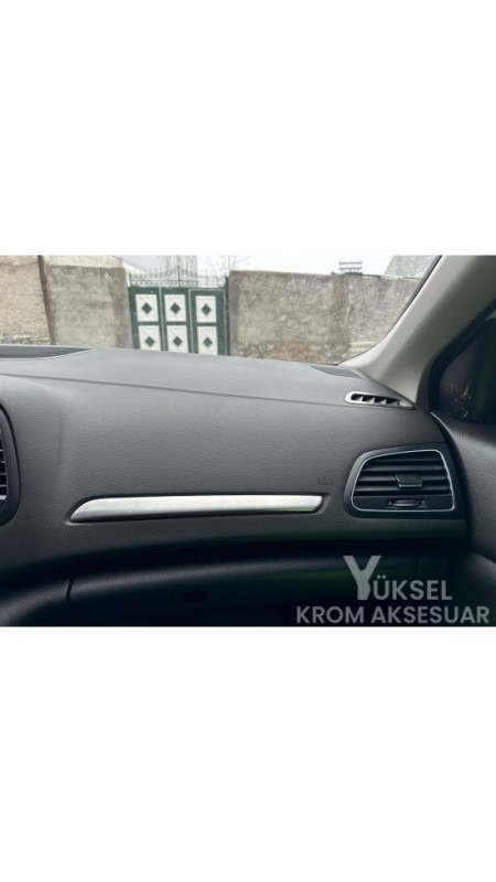 Renault Megane 4 Krom Ön Konsol Çıtası 2016-2023 Model Aralığı Uyumlu