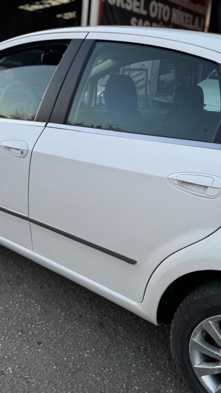 Fiat Linea Krom Cam Çıtası 8 Parça 2007 Üzeri Uyumlu Parlak Paslanmaz Çelik 