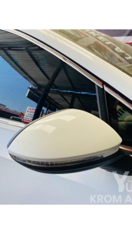 Volkswagen Golf 8 Krom Cam Çerçeve 2020 Model Üzeri Uyumlu