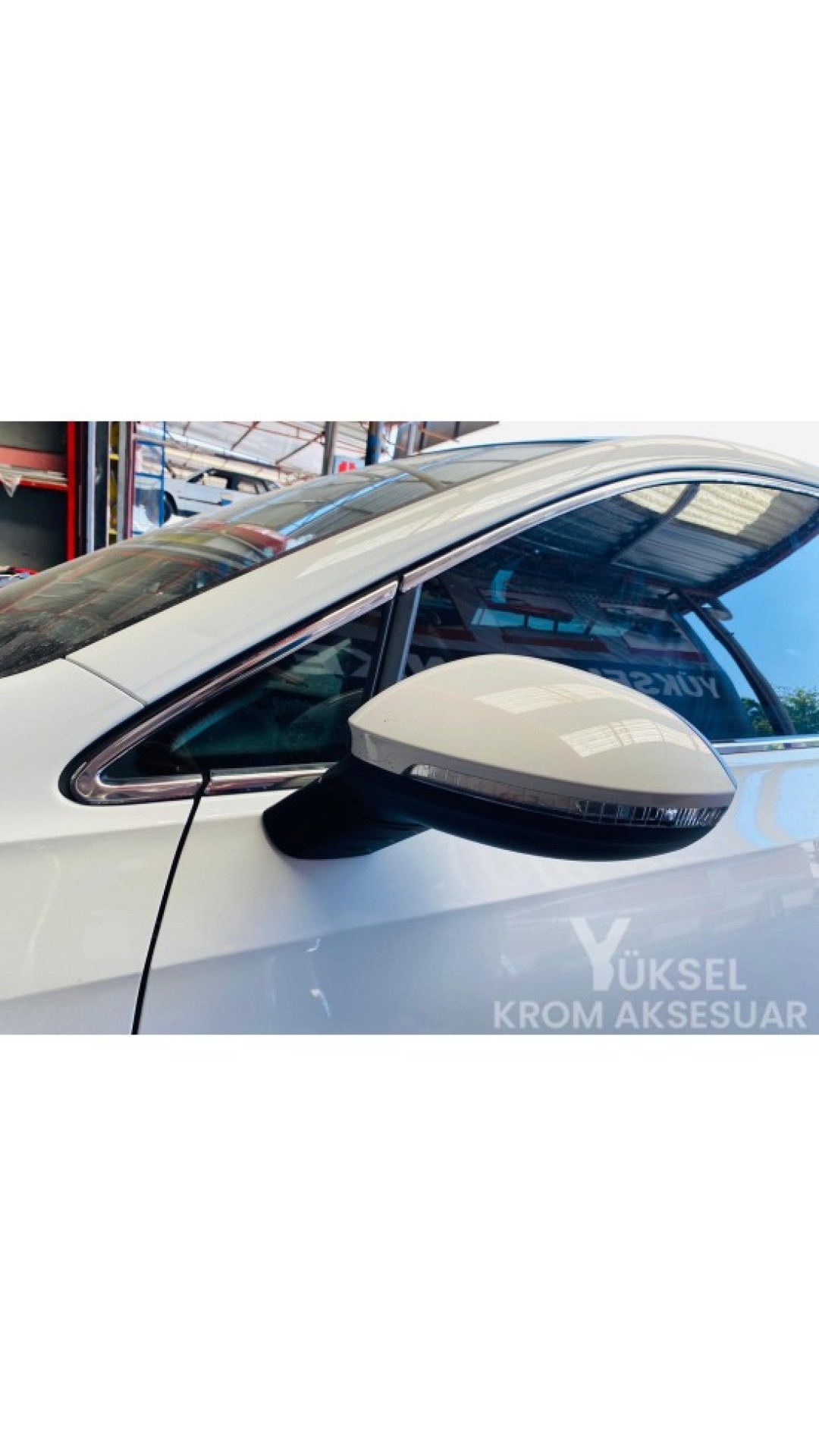 Volkswagen Golf 8 Krom Cam Çerçeve 2020 Model Üzeri Uyumlu