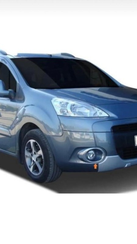 Peugeot Partner Tepee Krom Sis Çerçevesi 2008-2012 Uyumlu